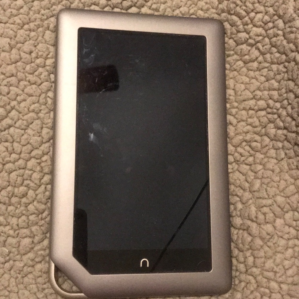 Nook with 2 books on it